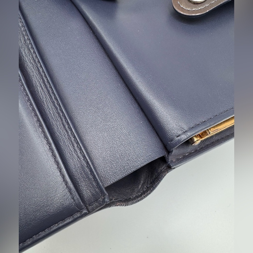 Louis Vuitton Vernis Monogram Wallet | Professionally Repainted - Picture 10 of 12